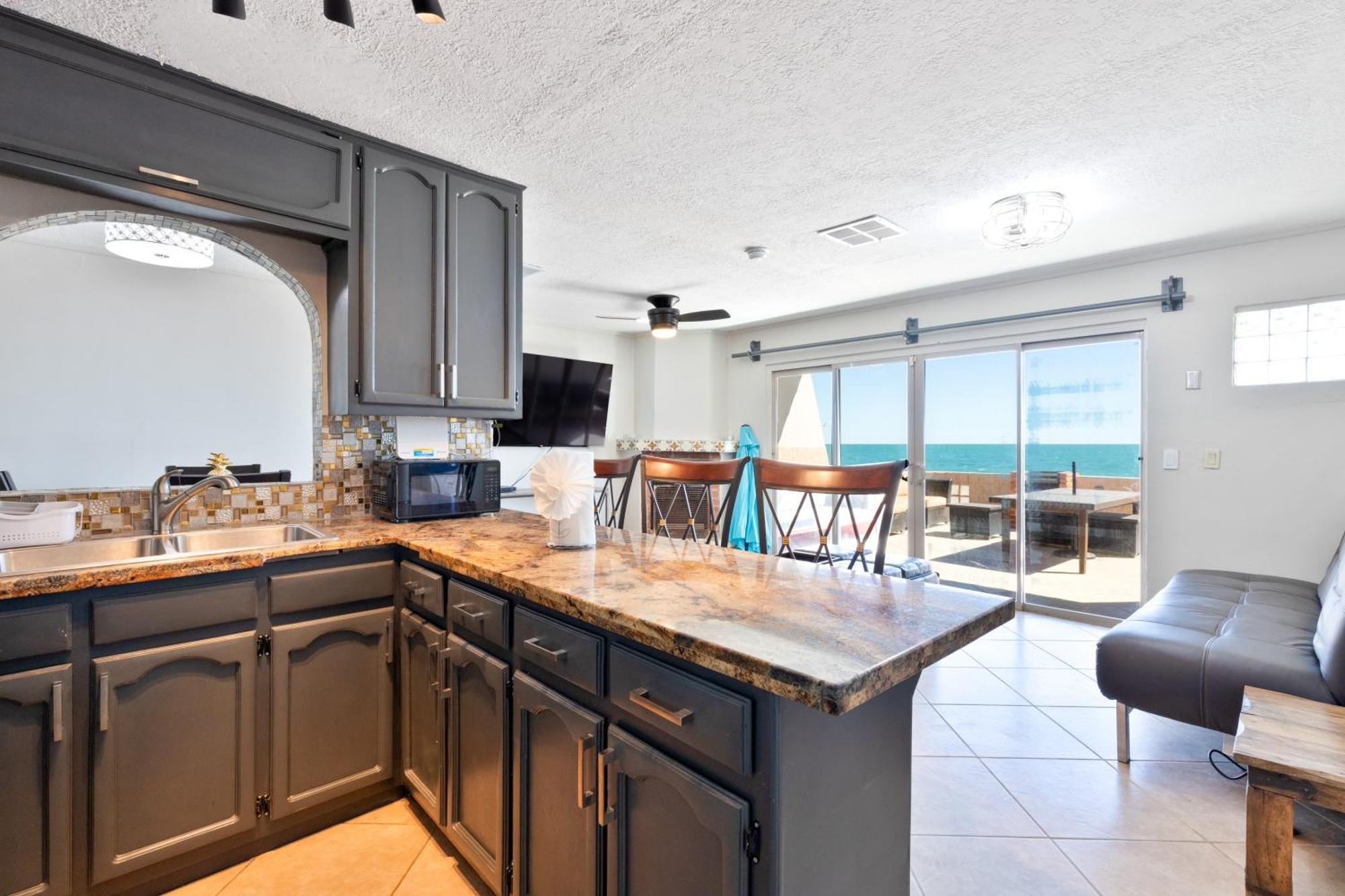 Las Brisas #8 Beachfront - On The Sand And Steps From Mannys For Tacos & Tequila Puerto Penasco Exterior photo